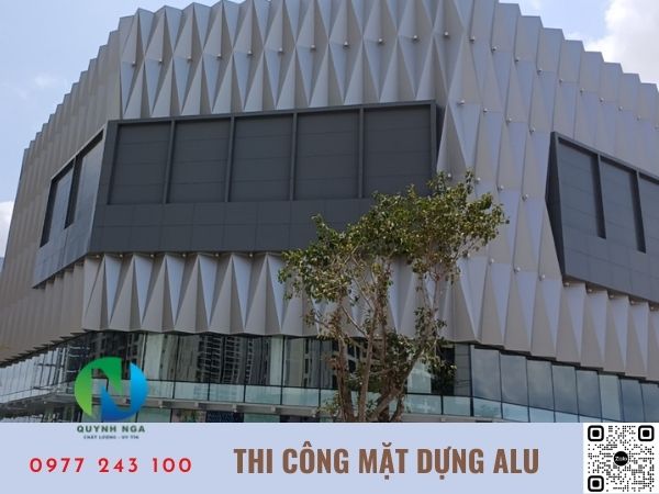 thi công mặt dựng alu trung tâm thương mại tại hồ chí minh